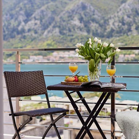 Apartment Mrsulja Kotor Bagian luar foto