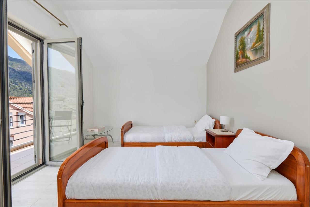 Apartment Mrsulja Kotor Bagian luar foto