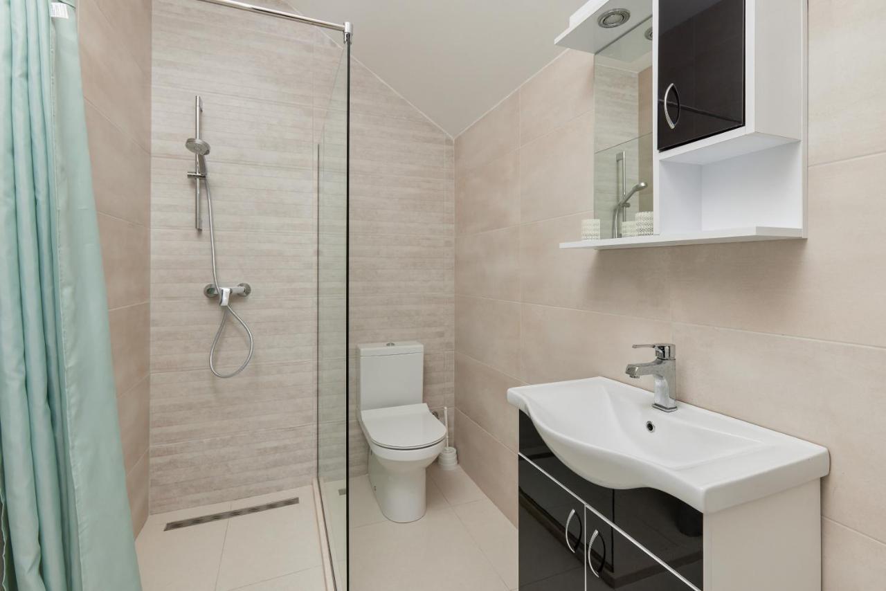 Apartment Mrsulja Kotor Bagian luar foto