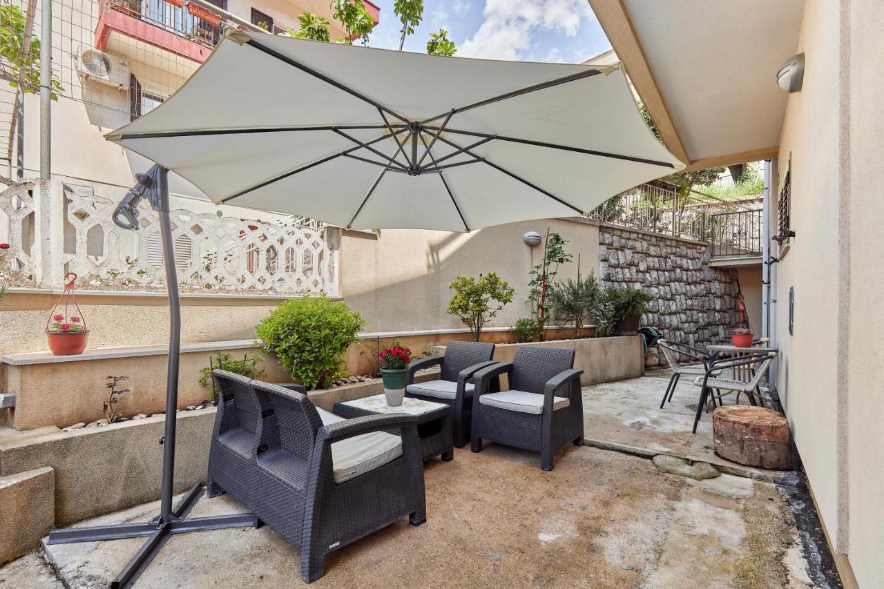 Apartment Mrsulja Kotor Bagian luar foto